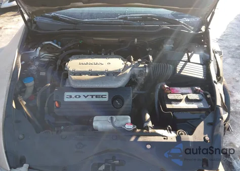 2004 Honda Accord 3.0 Ex z USA, uszkodzony, nr VIN 1HGCM66524A054845